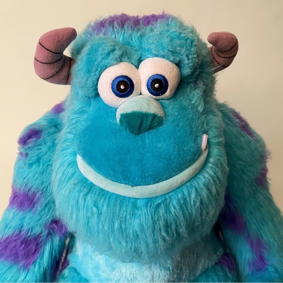 Sitting 15 inch Sully from Monster’s Inc - Picture 5 of 10